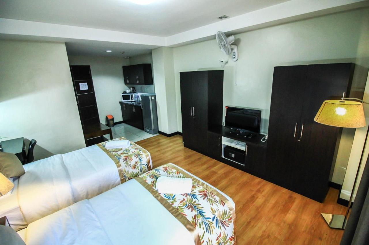 The Studio 87 Residences Manila Exterior photo