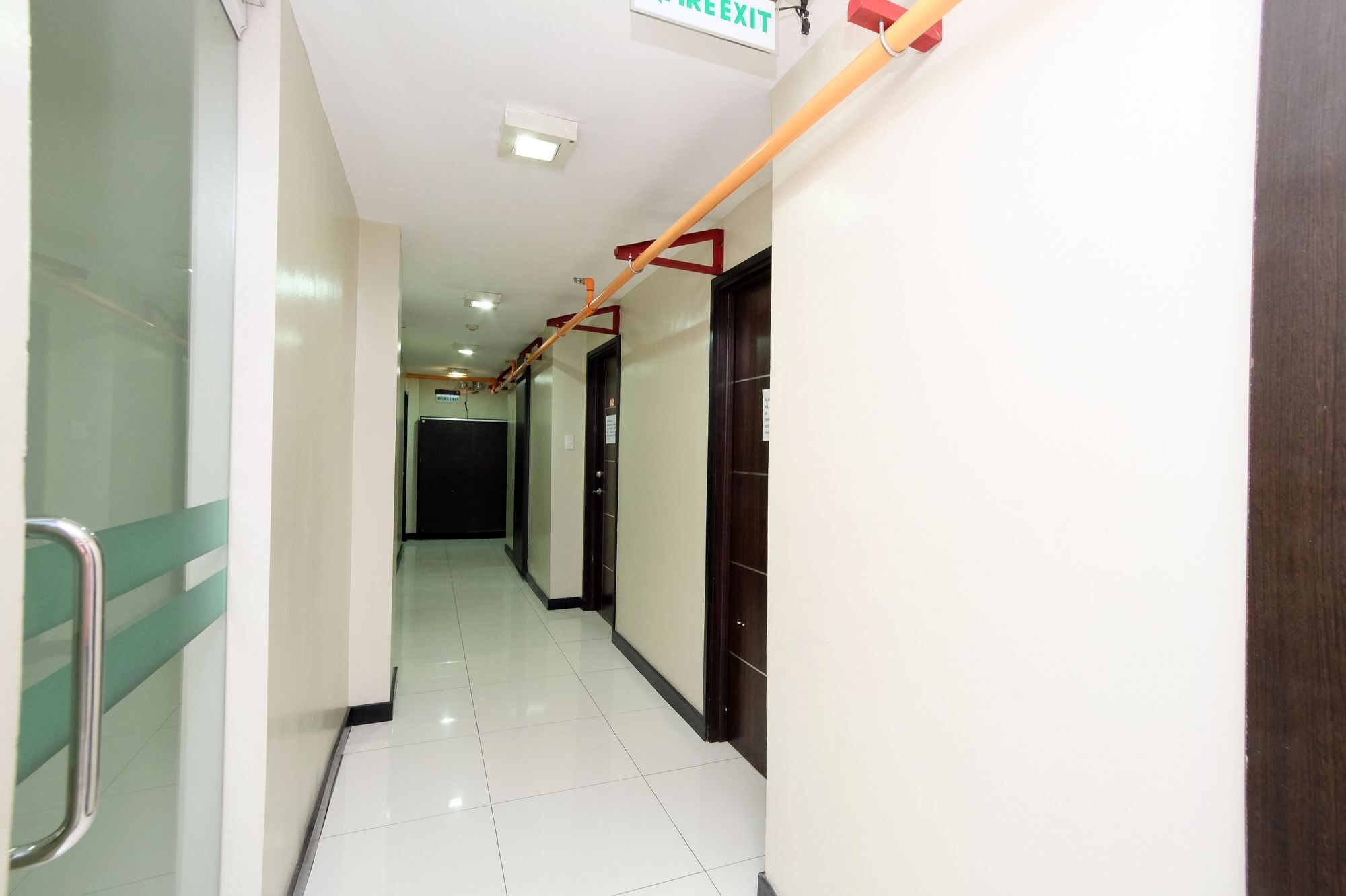 The Studio 87 Residences Manila Exterior photo